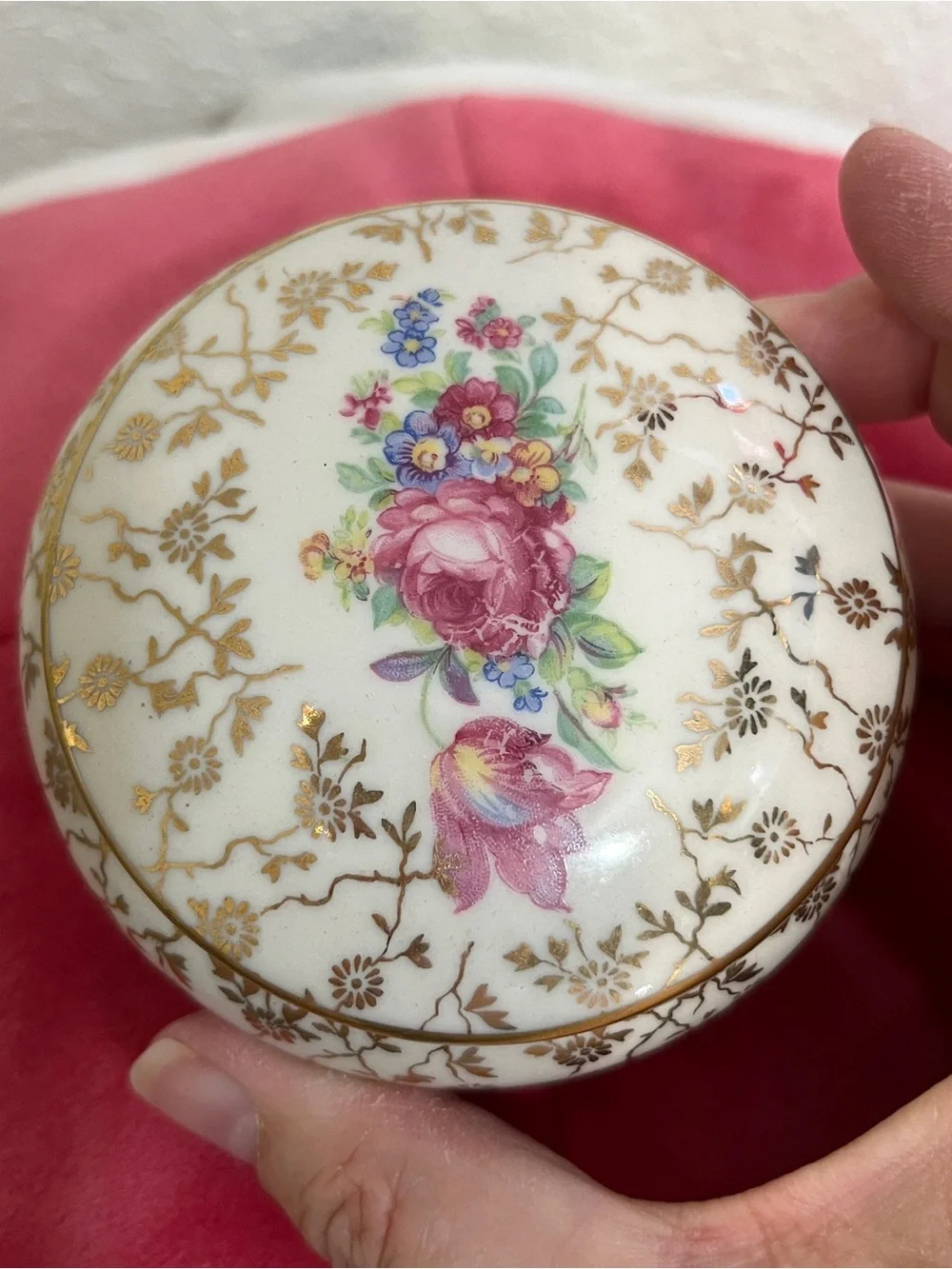 Vintage Kerafina Porzellan Bavaria Germany Cream Flowers Porcelain Pot w/Feet